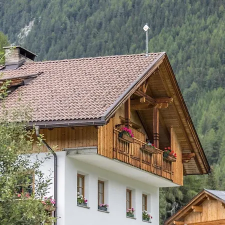 Kuglerhof 2 * Cadipietra